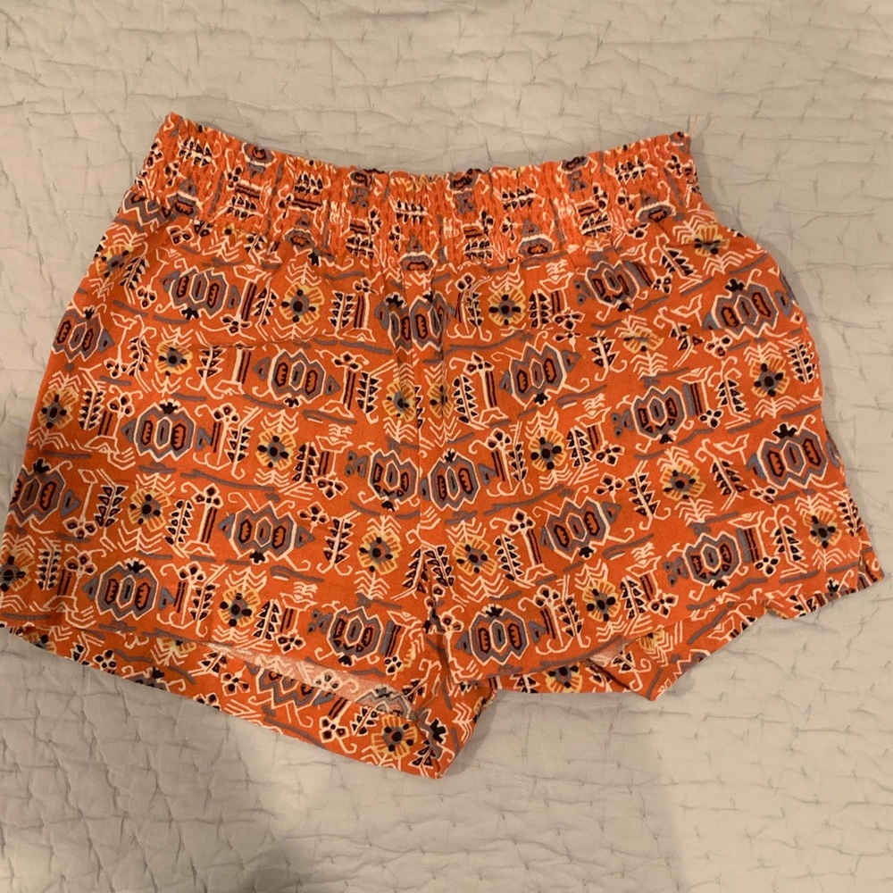 Madewell colorful printed pull on shorts